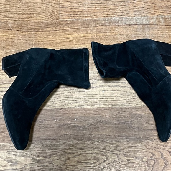 Stuart Weitzman black suede sock slip on ankle bootie size 8 - Picture 4 of 6